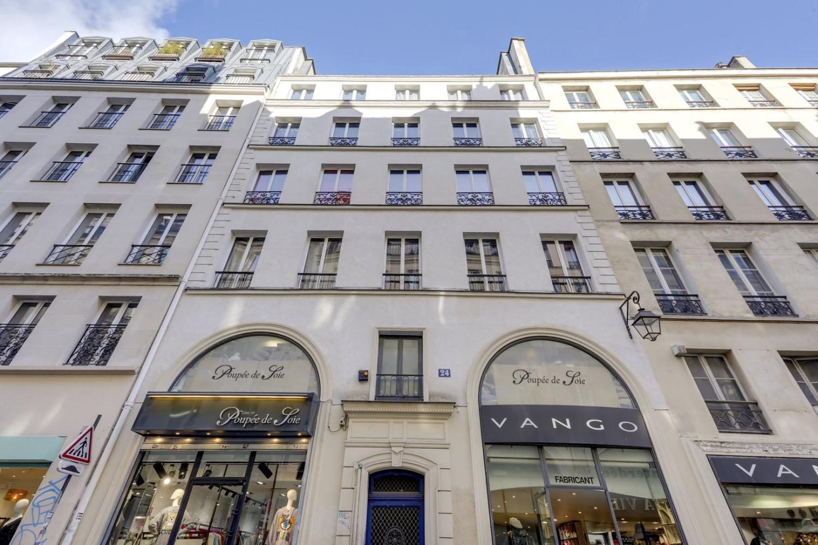 129 Haim - Superbe A Paris. Parigi